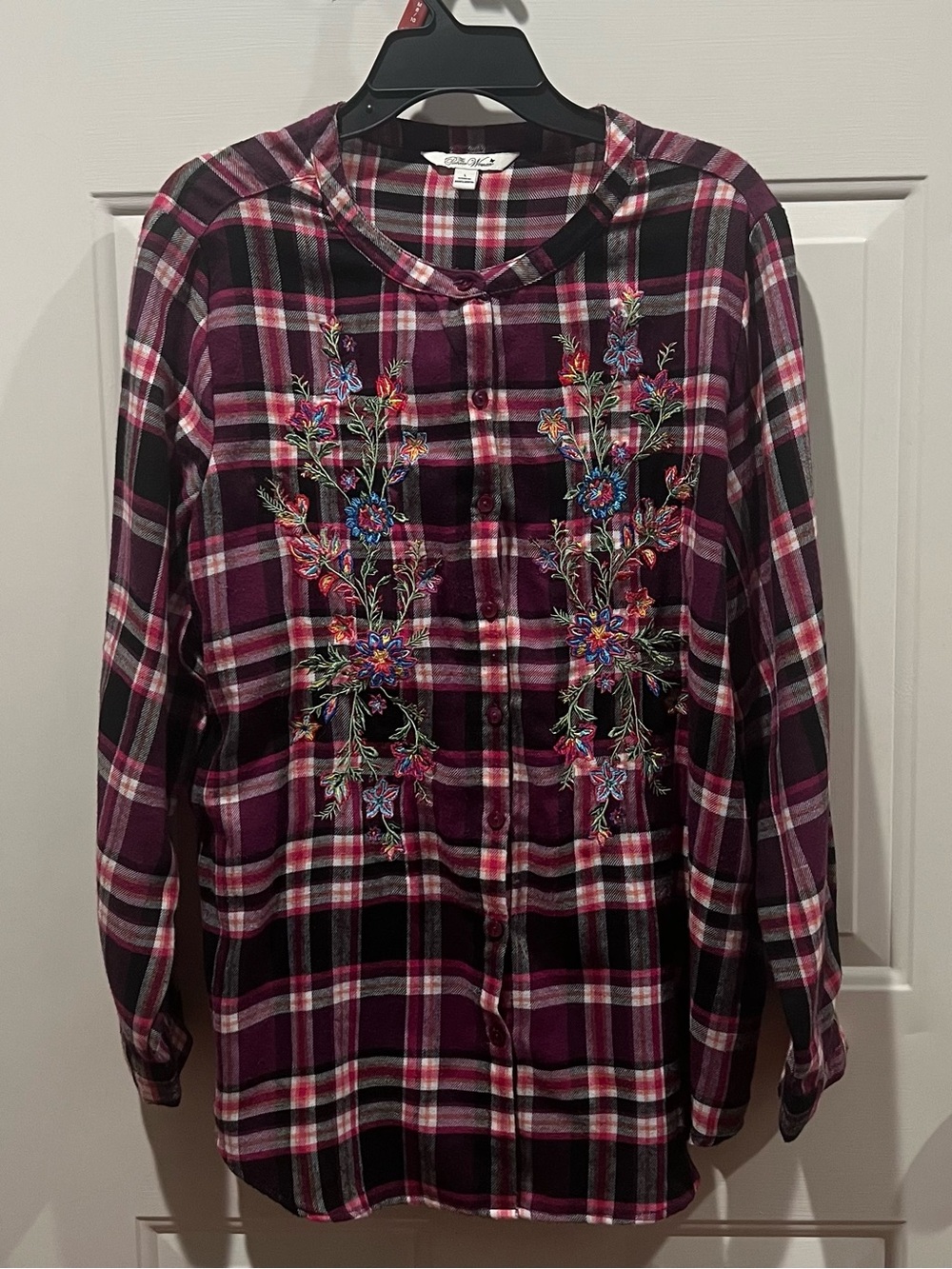 The Pioneer Woman Purple Plaid Button-Front Shirt with Floral Embroidery